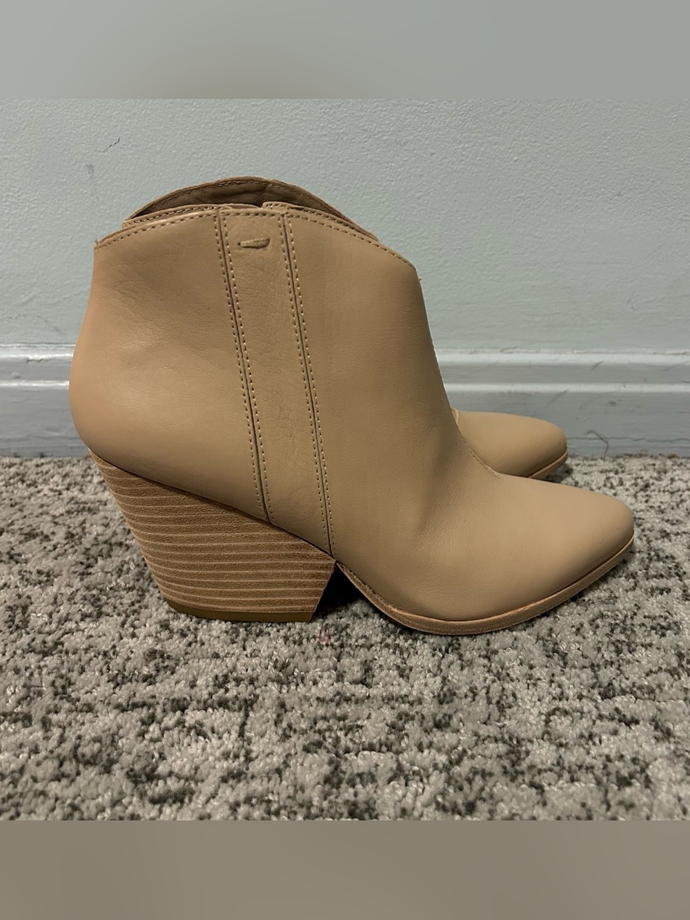 NWOB Eileen Fisher Cream Trail Leather Ankle Boots Size 7.5